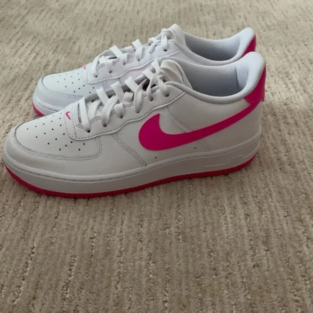 Pink air foce ones - Picture 2 of 2